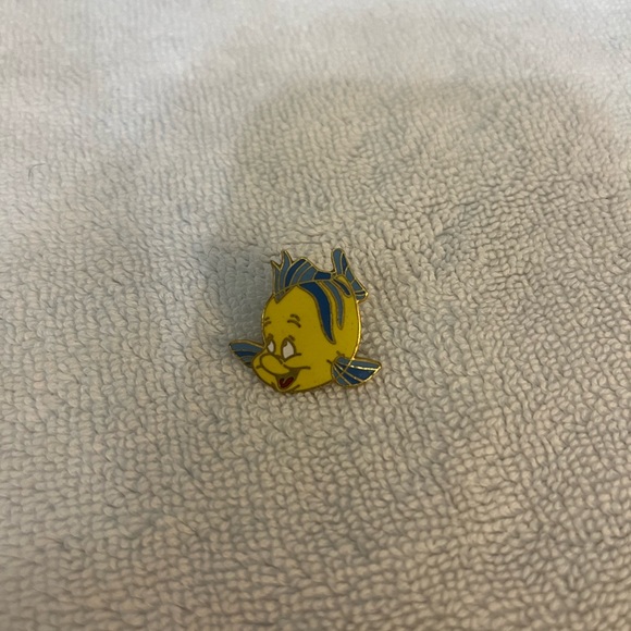 Vintage Disney collectors pins - Picture 7 of 8